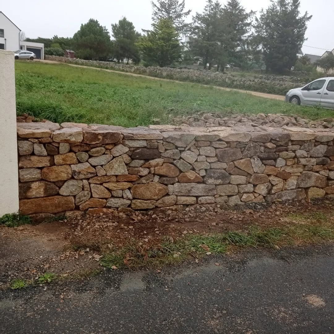Mur en pierre sèche réalisé par Cap Pierre Sèche